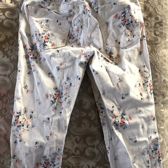 Adorable Jacket & Jeans Set from GAP - Picture 4 of 5